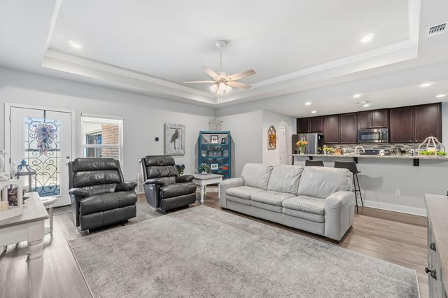 1827 Sundown Dr, Navarre, FL 32566