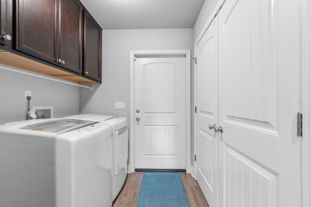 1827 Sundown Dr, Navarre, FL 32566