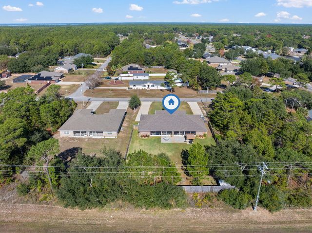 1827 Sundown Dr, Navarre, FL 32566