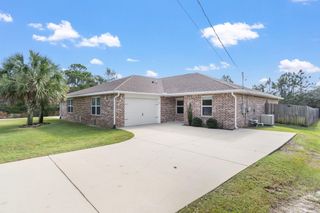 1827 Sundown Dr, Navarre, FL 32566