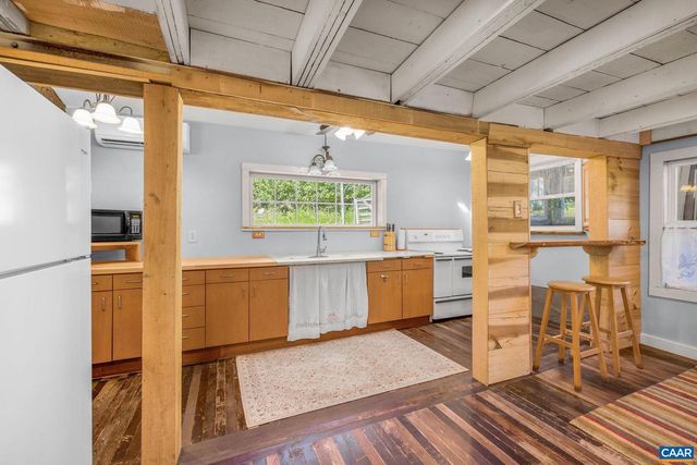 6878 CHAP PLACE LN, Crozet, VA 22932