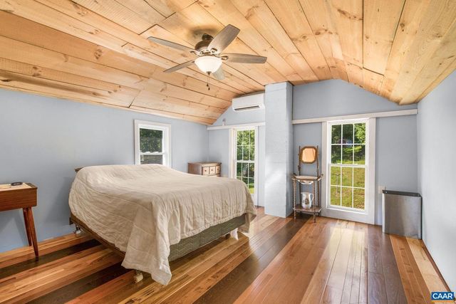 6878 CHAP PLACE LN, Crozet, VA 22932