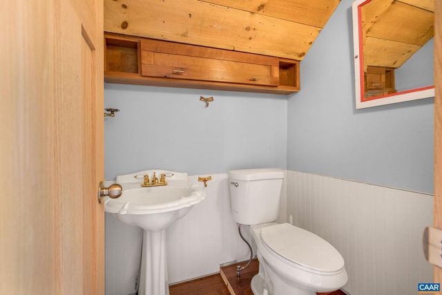 6878 CHAP PLACE LN, Crozet, VA 22932