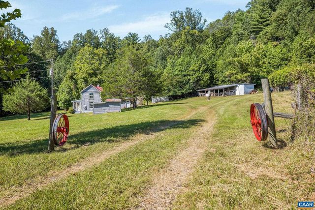 6878 CHAP PLACE LN, Crozet, VA 22932