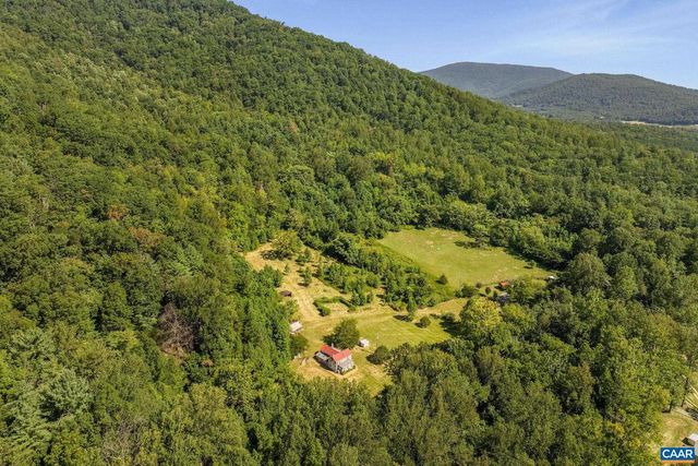 6878 CHAP PLACE LN, Crozet, VA 22932