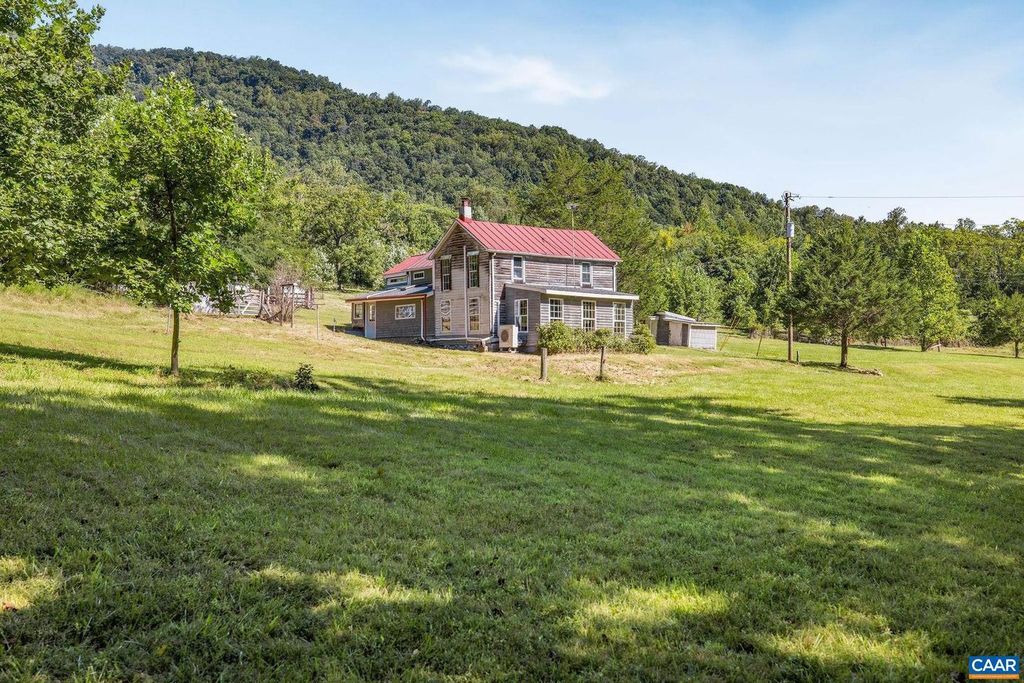 6878 CHAP PLACE LN, Crozet, VA 22932