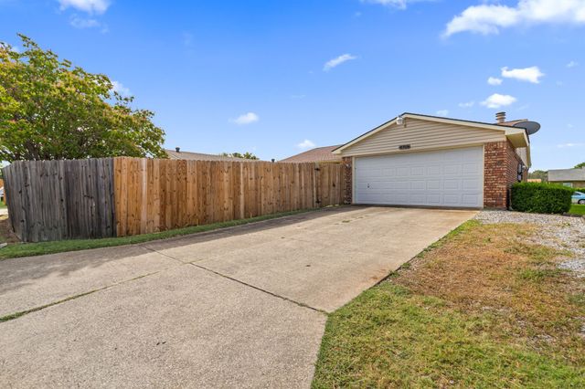 4758 Hamilton Court, The Colony, TX 75056