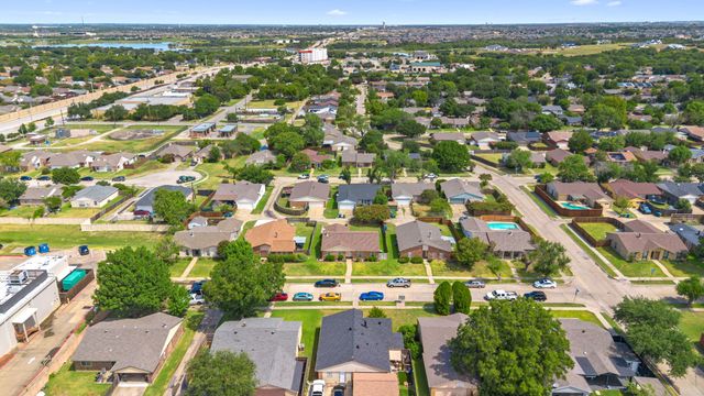 4758 Hamilton Court, The Colony, TX 75056