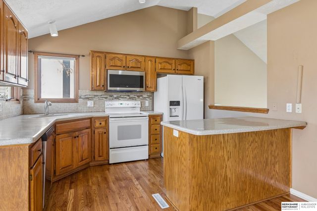 7308 S 155 Avenue, Omaha, NE 68138