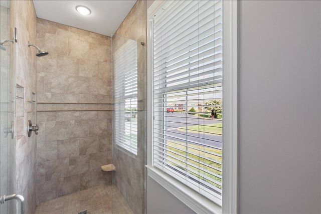 206 Daylily Drive, Nicholasville, KY 40356