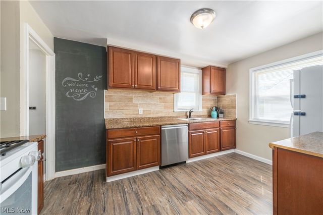 9109 Ansonia Avenue, Brooklyn, OH 44144