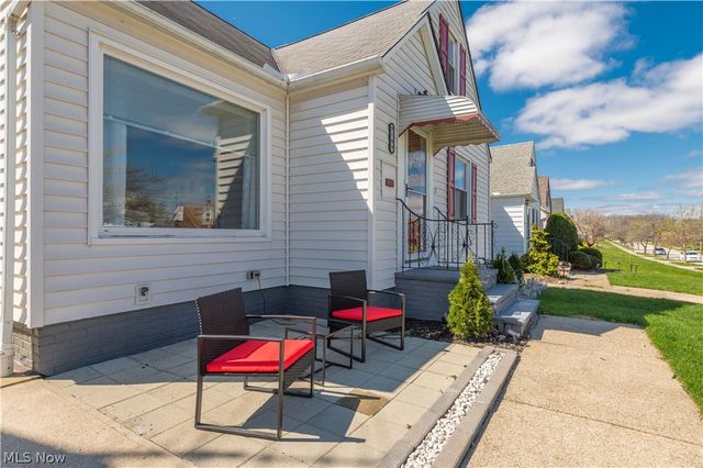 9109 Ansonia Avenue, Brooklyn, OH 44144