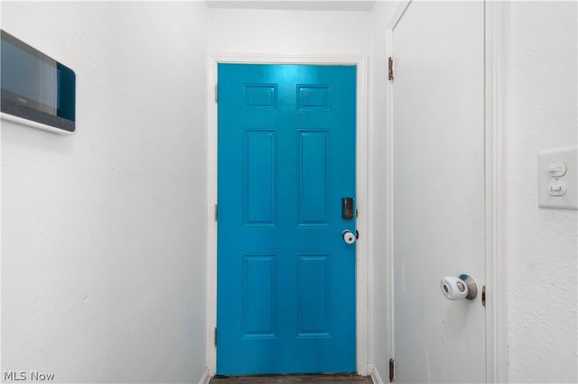 9109 Ansonia Avenue, Brooklyn, OH 44144