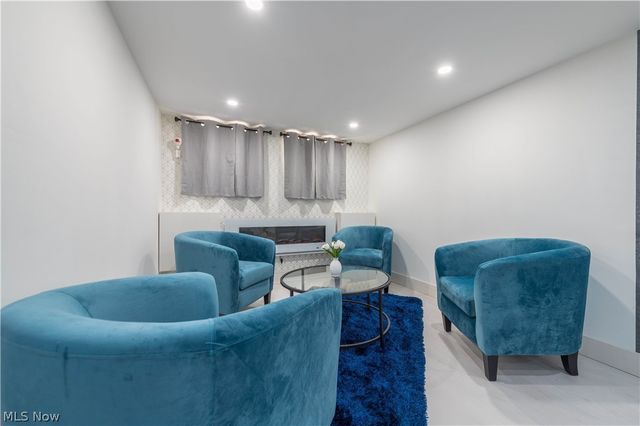 9109 Ansonia Avenue, Brooklyn, OH 44144