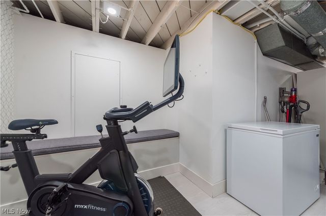 9109 Ansonia Avenue, Brooklyn, OH 44144