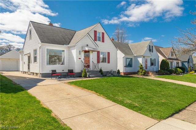 9109 Ansonia Avenue, Brooklyn, OH 44144