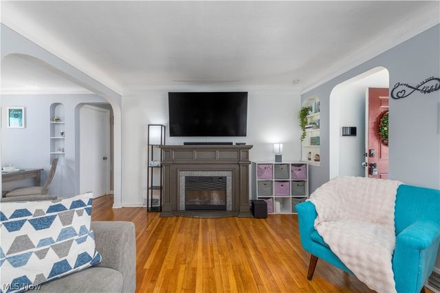 9109 Ansonia Avenue, Brooklyn, OH 44144