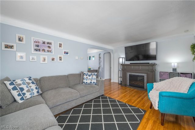 9109 Ansonia Avenue, Brooklyn, OH 44144