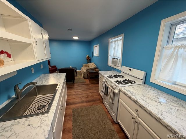 76 Bush Street, Buffalo, NY 14207