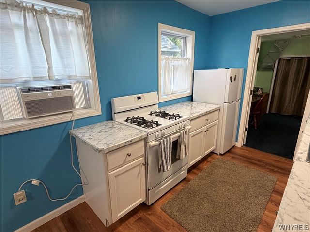76 Bush Street, Buffalo, NY 14207