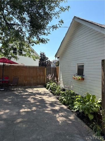 76 Bush Street, Buffalo, NY 14207