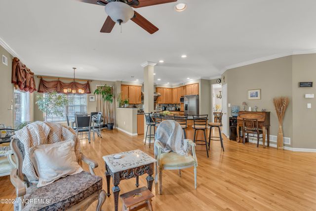 7 Duchess Drive, Monroe, NJ 08831