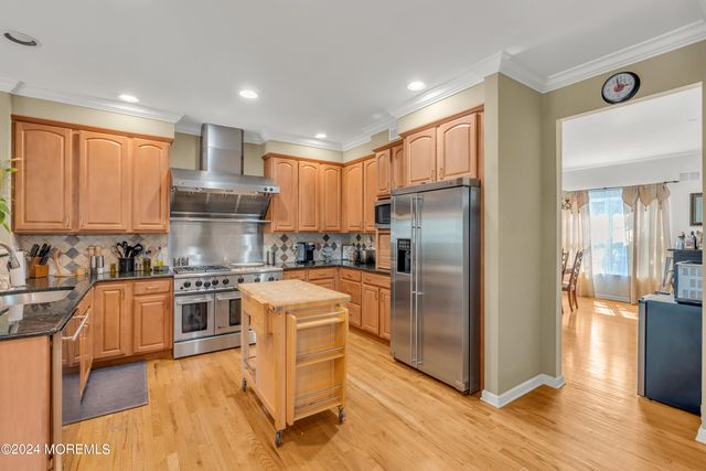 7 Duchess Drive, Monroe, NJ 08831