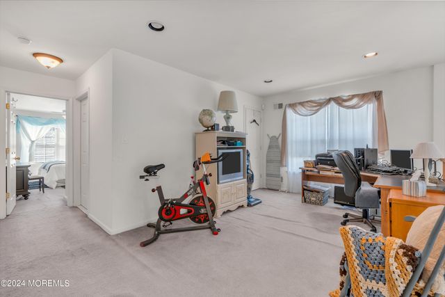 7 Duchess Drive, Monroe, NJ 08831