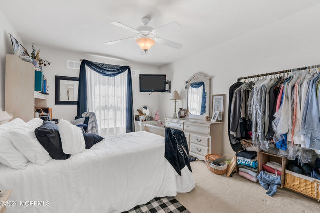 7 Duchess Drive, Monroe, NJ 08831