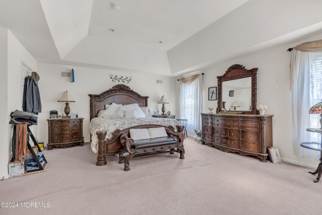 7 Duchess Drive, Monroe, NJ 08831
