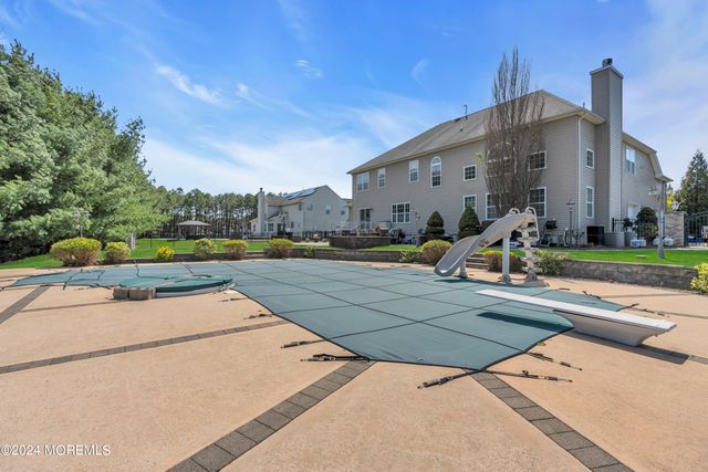 7 Duchess Drive, Monroe, NJ 08831