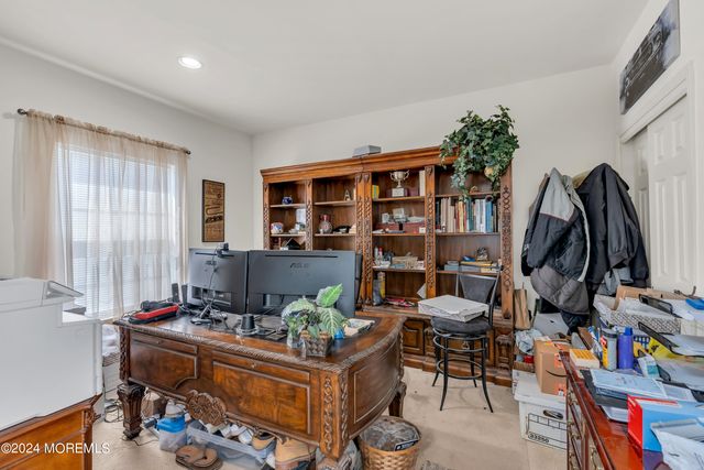 7 Duchess Drive, Monroe, NJ 08831
