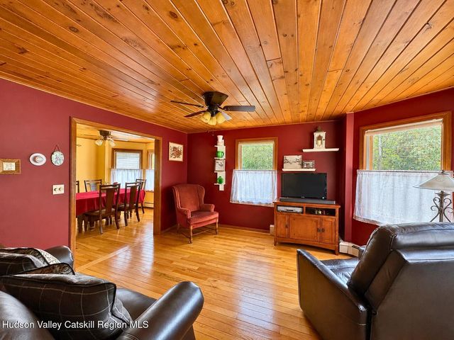 470 W Main Street, Catskill, NY 12414