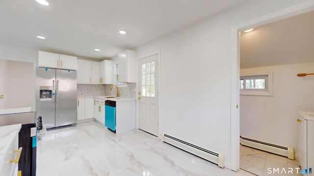 52 Glen Haven Road, New Haven, CT 06513
