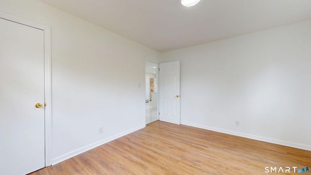 52 Glen Haven Road, New Haven, CT 06513