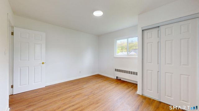 52 Glen Haven Road, New Haven, CT 06513