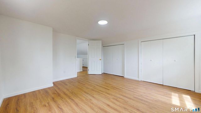 52 Glen Haven Road, New Haven, CT 06513