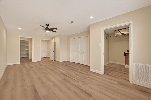 7430 Spencer Highway A, Pasadena, TX 77505