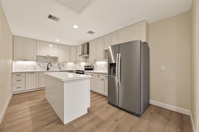 7430 Spencer Highway A, Pasadena, TX 77505