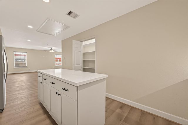 7430 Spencer Highway A, Pasadena, TX 77505