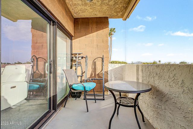 515 S PARKCREST -- 523, Mesa, AZ 85206
