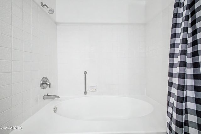 515 S PARKCREST -- 523, Mesa, AZ 85206