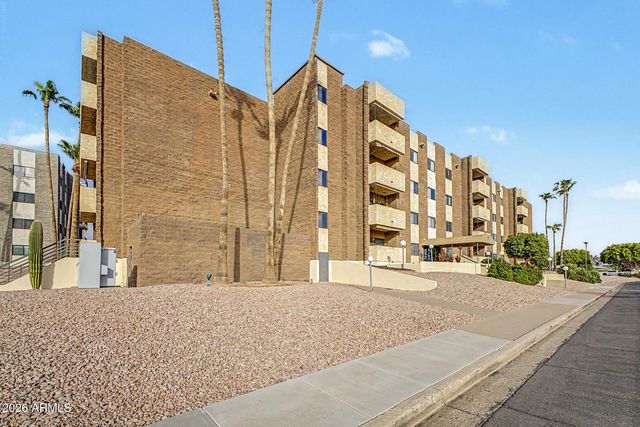 515 S PARKCREST -- 523, Mesa, AZ 85206