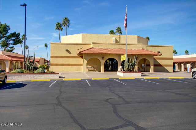 515 S PARKCREST -- 523, Mesa, AZ 85206