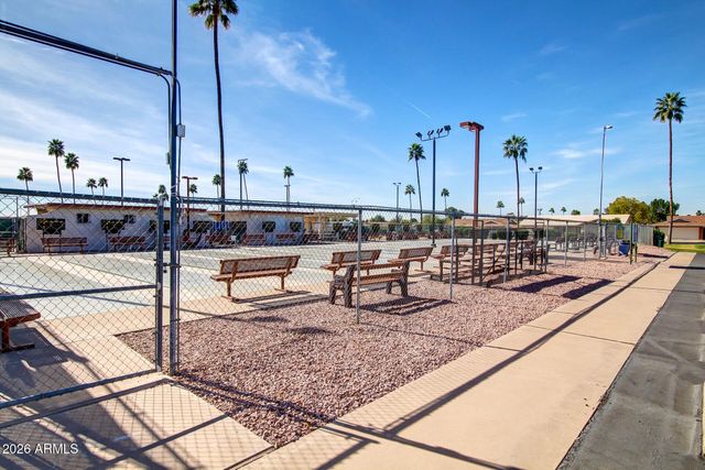 515 S PARKCREST -- 523, Mesa, AZ 85206