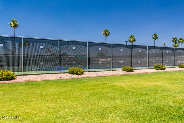 515 S PARKCREST -- 523, Mesa, AZ 85206