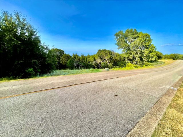 8033 Retreat Boulevard, Cleburne, TX 76033