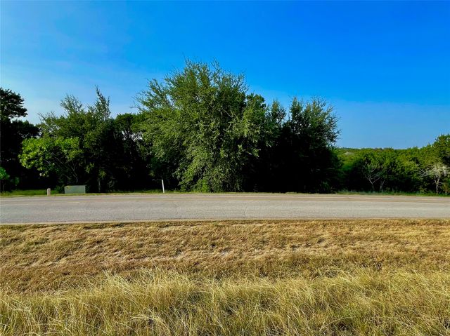 8033 Retreat Boulevard, Cleburne, TX 76033