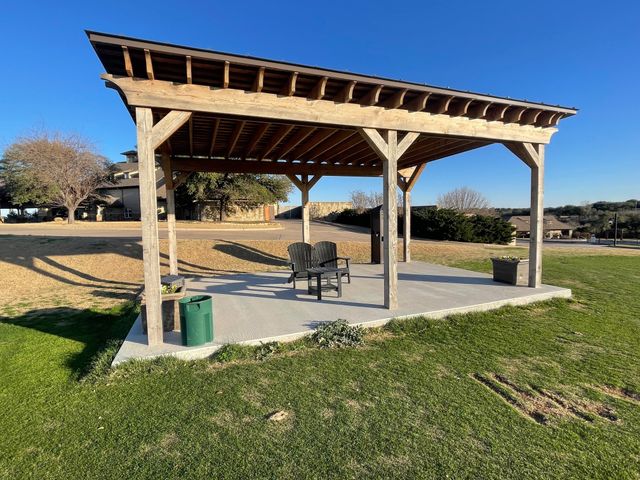 8033 Retreat Boulevard, Cleburne, TX 76033