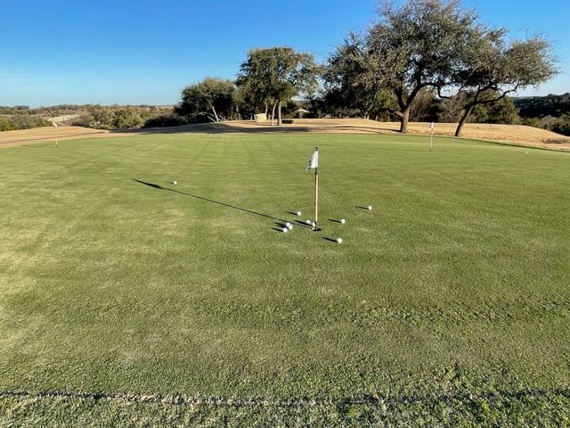 8033 Retreat Boulevard, Cleburne, TX 76033